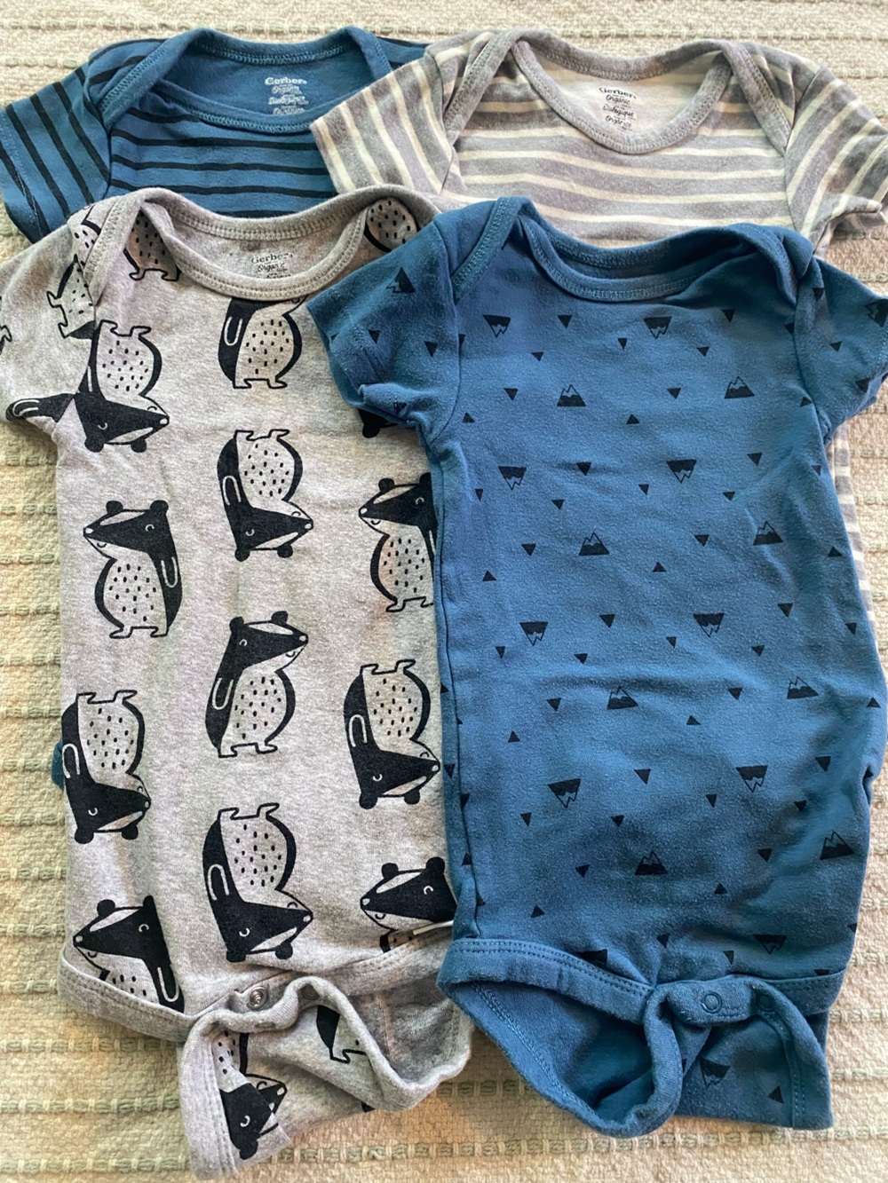 Set of 4 Organic Cotton 12 Month Gerber Short Sleeved Onesies